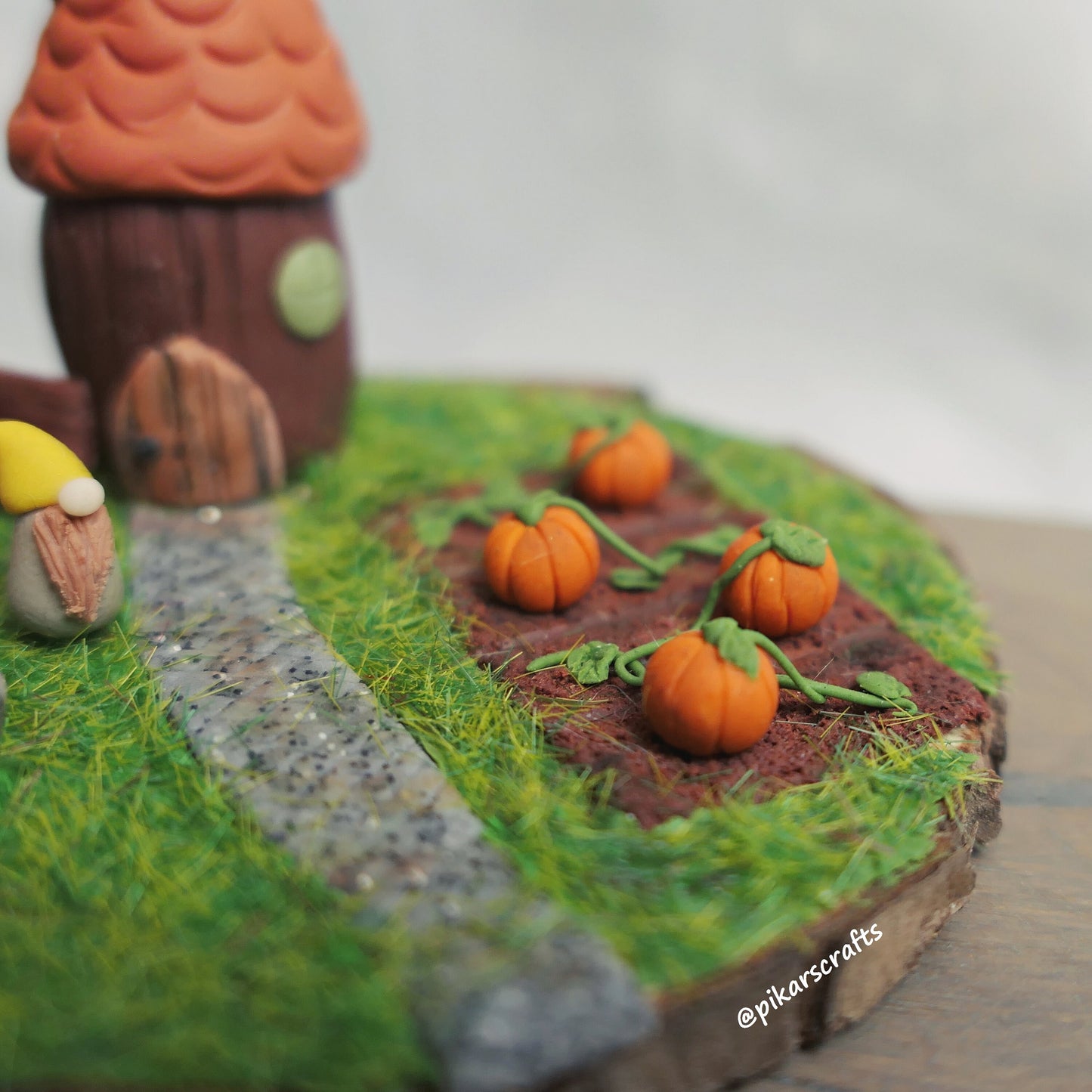 Miniature Autumn Scene from Polymer Clay, House Decoration with Pumpkin Theme